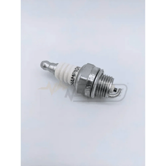 04649 หัวเทียน 8800SP H8 - GUCUT